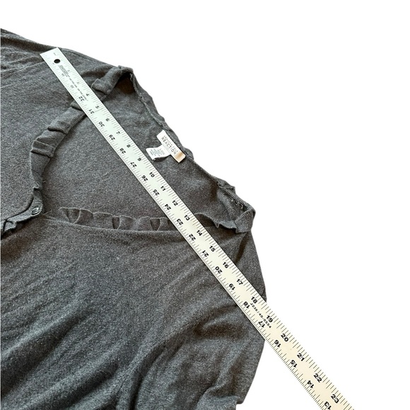 Kenneth Cole Reaction Cardigan/Sweater With Ruffled Neckline Size Large Gray - Picture 10 of 13